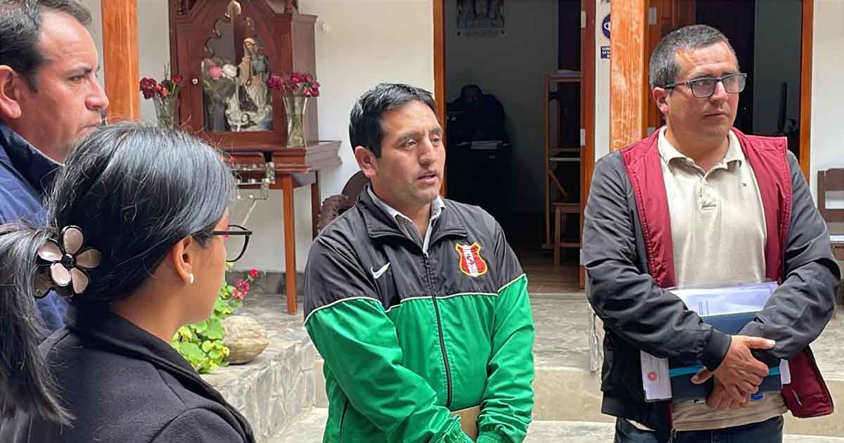 Amazonas: Psicólogos protestan ante la DREA por recorte de contratos