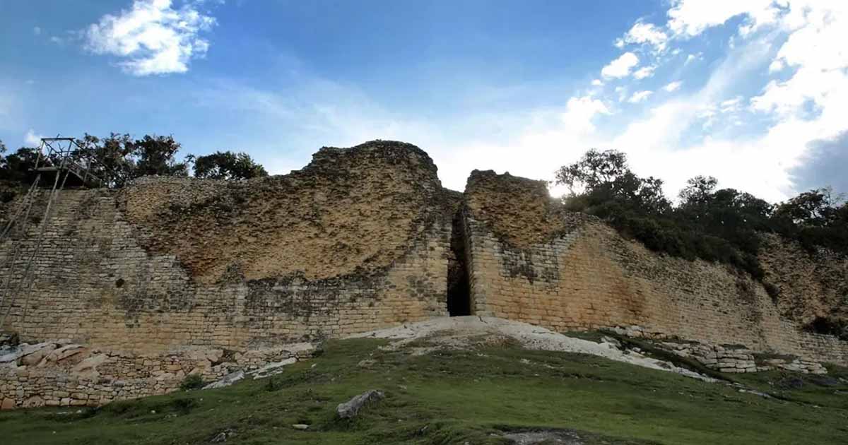 Declaran en emergencia el Complejo Arqueológico de Kuélap