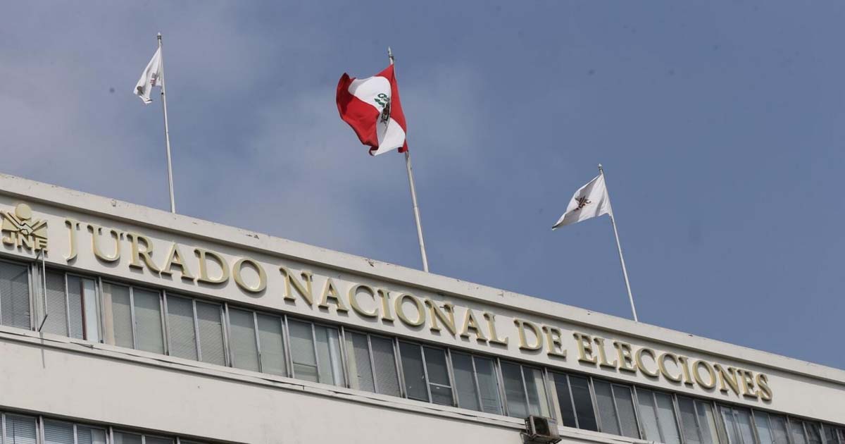Candidatos al Senado y Diputados presentan propuestas en debate